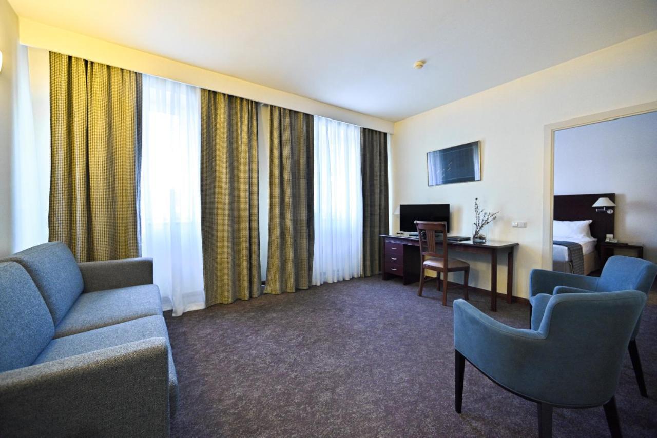 Europe Hotel Erivan Exterior foto